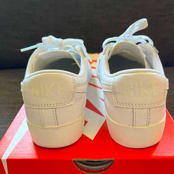 Women's Blazer Low '77 - Picture 7 of 8